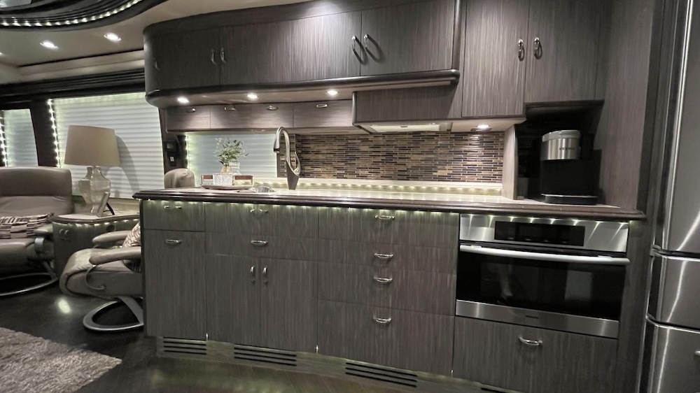 2015 Prevost Liberty H3-45 For Sale