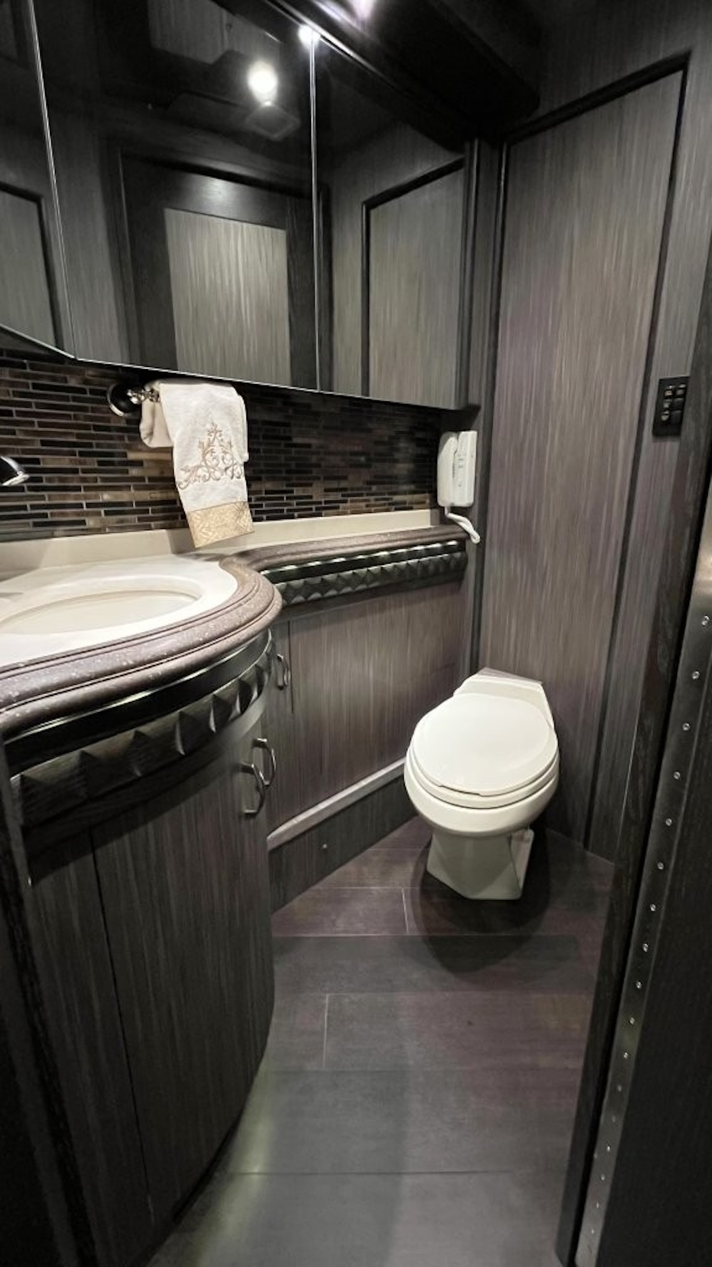 2015 Prevost Liberty H3-45 For Sale