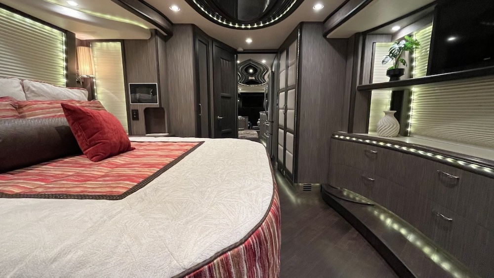 2015 Prevost Liberty H3-45 For Sale