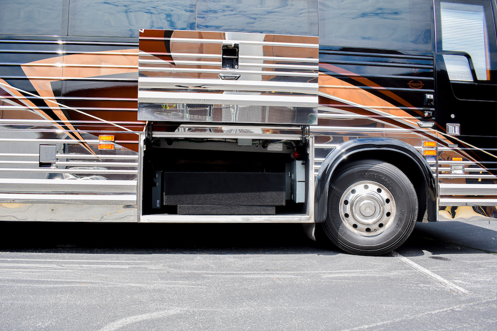 2015 Prevost Marathon X3 For Sale