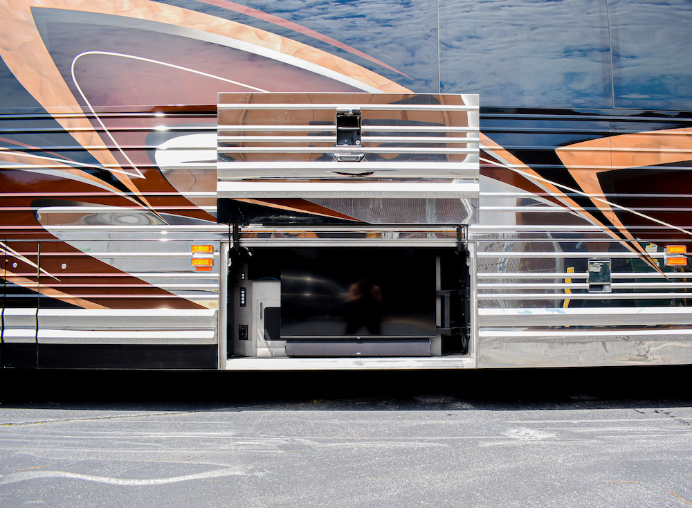 2015 Prevost Marathon X3 For Sale