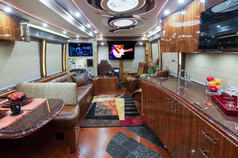 2015 Prevost Marathon XLII For Sale