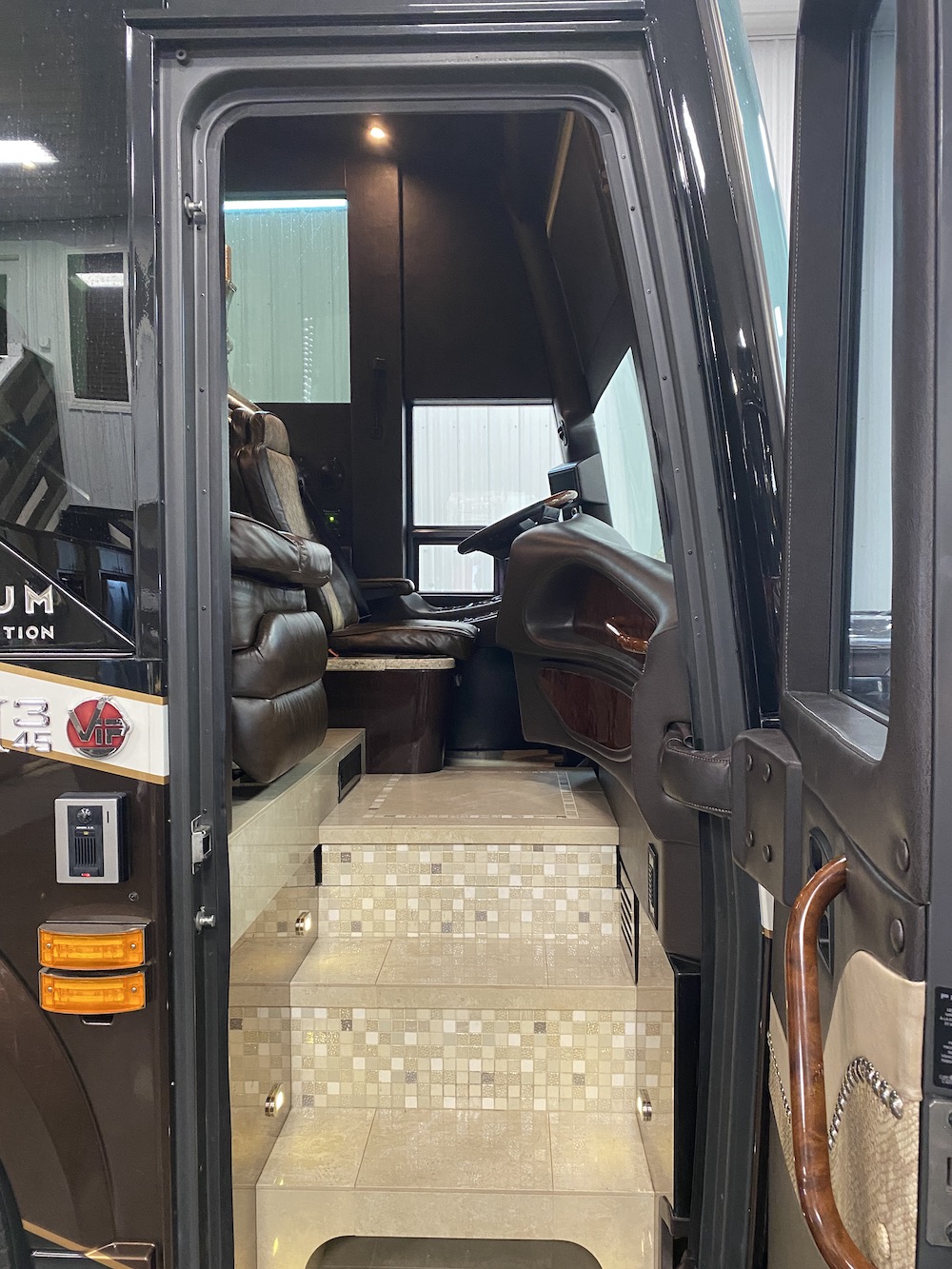 2015 Prevost Millennium H3-45 For Sale