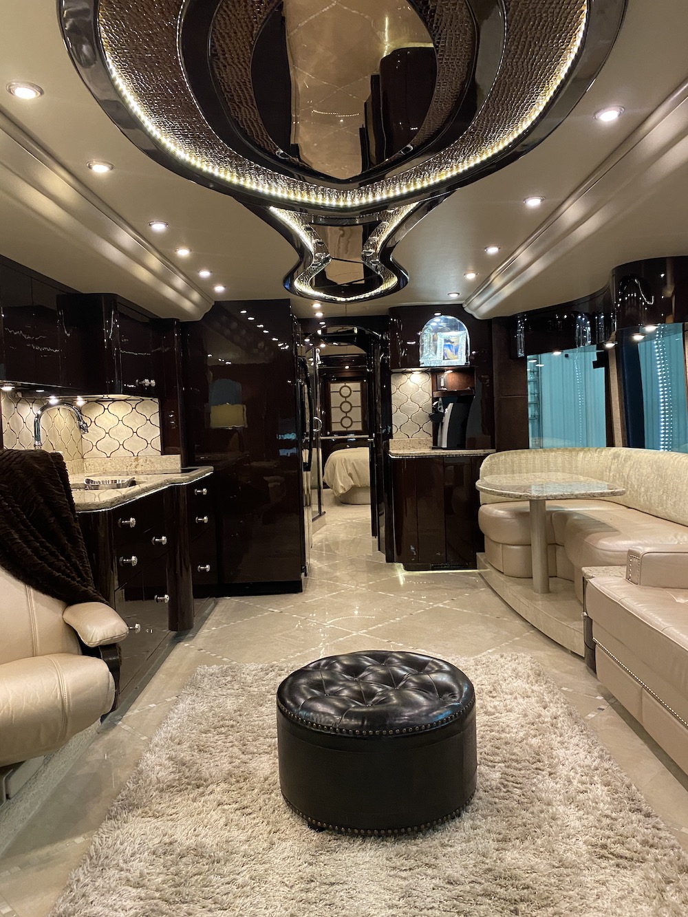 2015 Prevost Millennium H3-45 For Sale