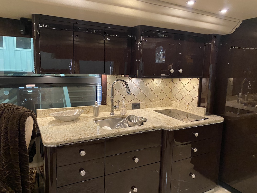 2015 Prevost Millennium H3-45 For Sale