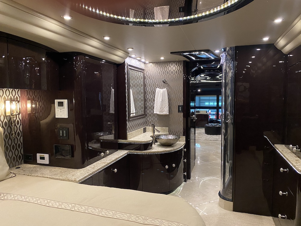 2015 Prevost Millennium H3-45 For Sale