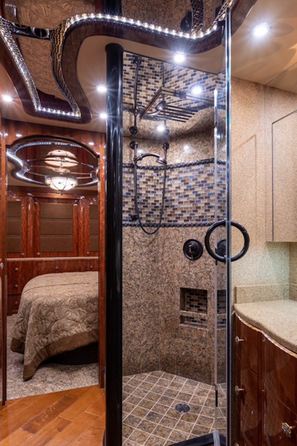 2015 Prevost Millennium H3-45 For Sale