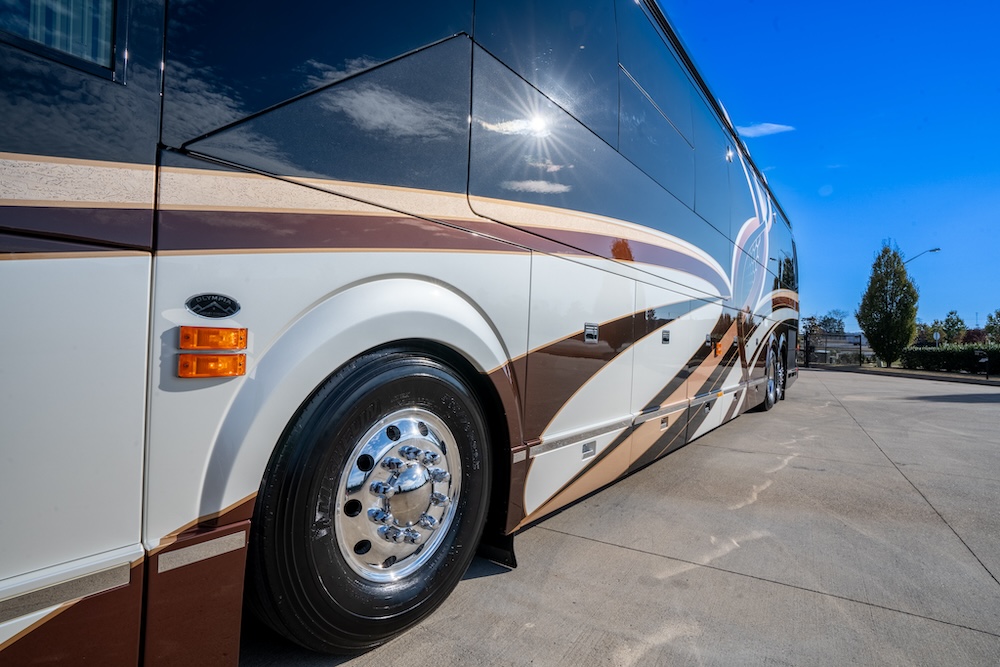 2015 Prevost Millennium H3-45 For Sale