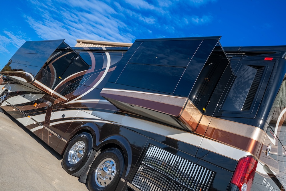 2015 Prevost Millennium H3-45 For Sale