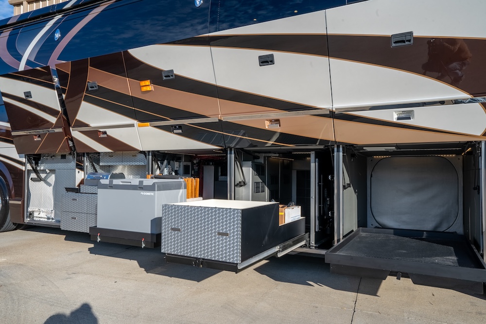 2015 Prevost Millennium H3-45 For Sale