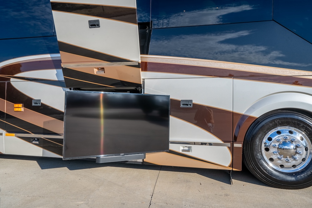 2015 Prevost Millennium H3-45 For Sale