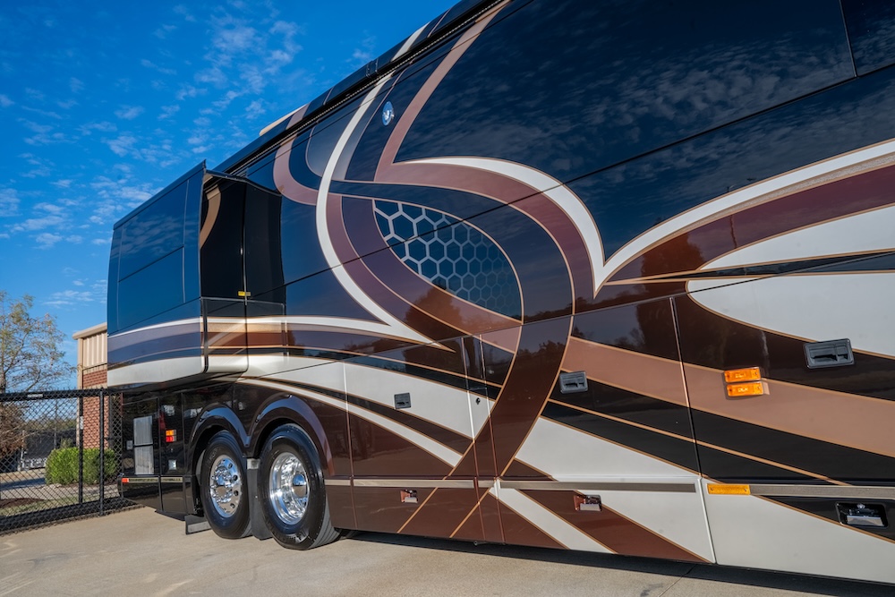 2015 Prevost Millennium H3-45 For Sale