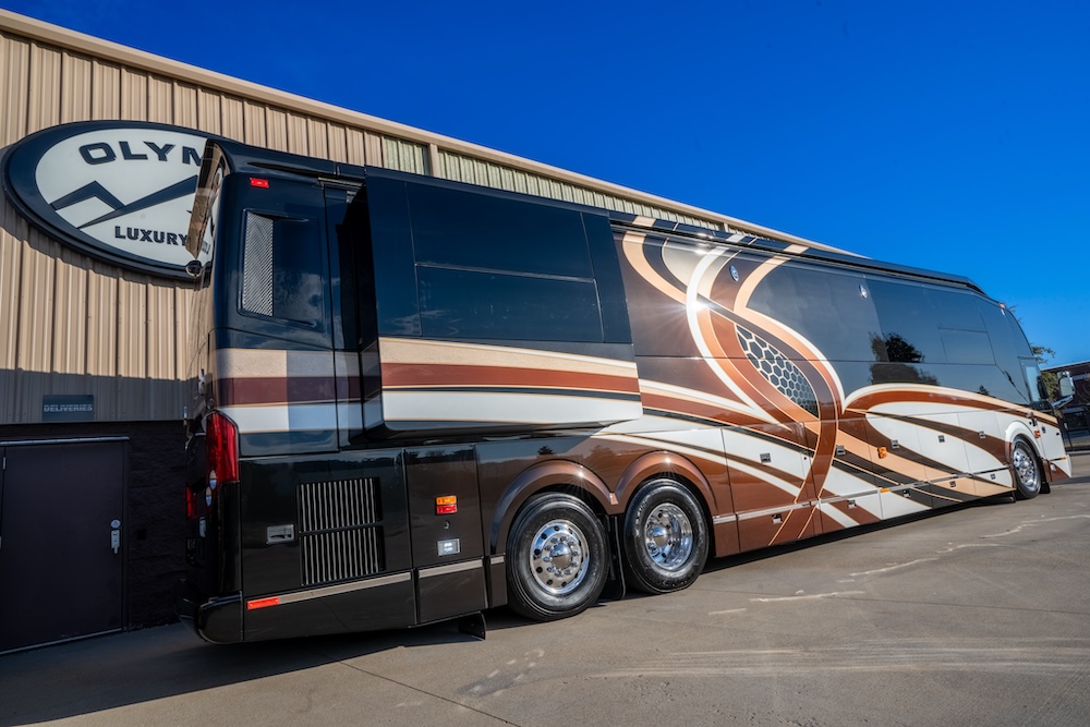 2015 Prevost Millennium H3-45 For Sale