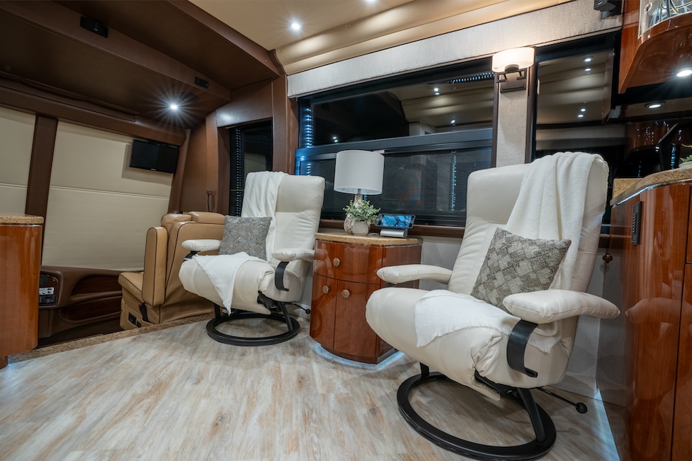 2015 Prevost Millennium H3-45 For Sale