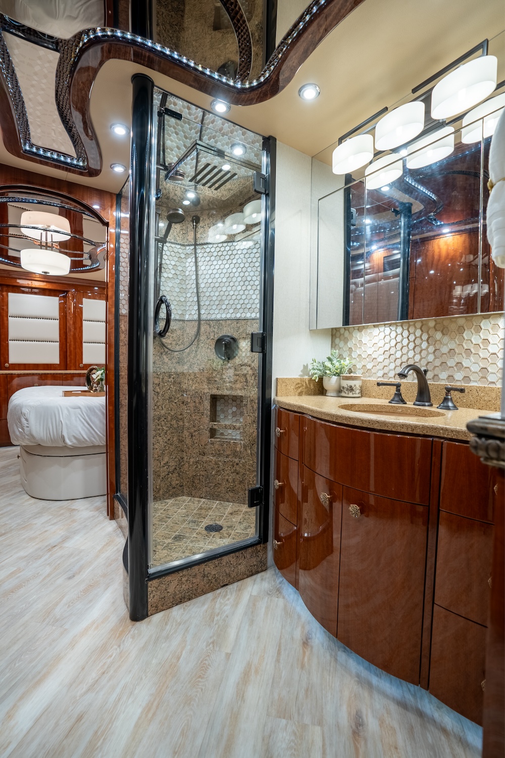 2015 Prevost Millennium H3-45 For Sale