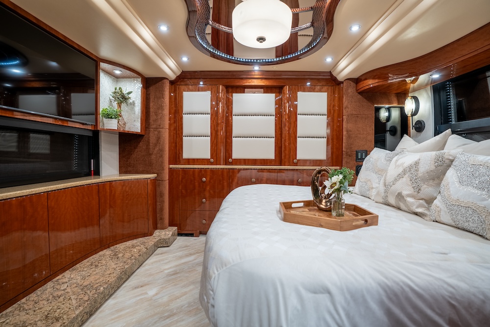 2015 Prevost Millennium H3-45 For Sale