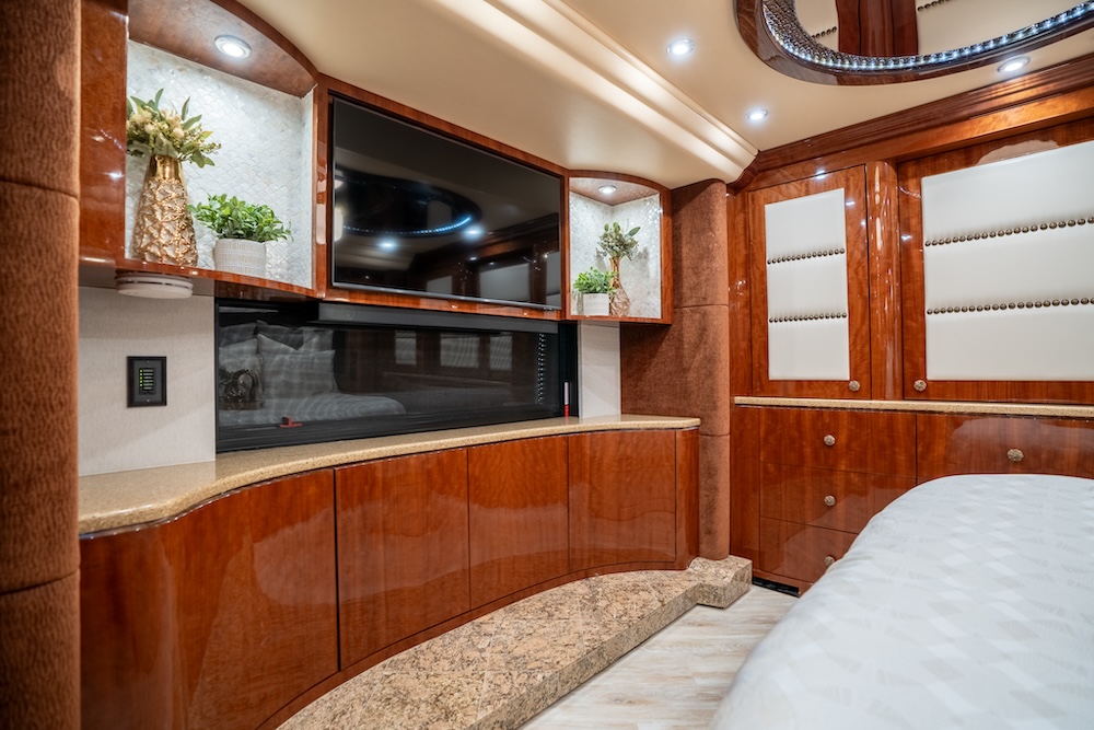 2015 Prevost Millennium H3-45 For Sale