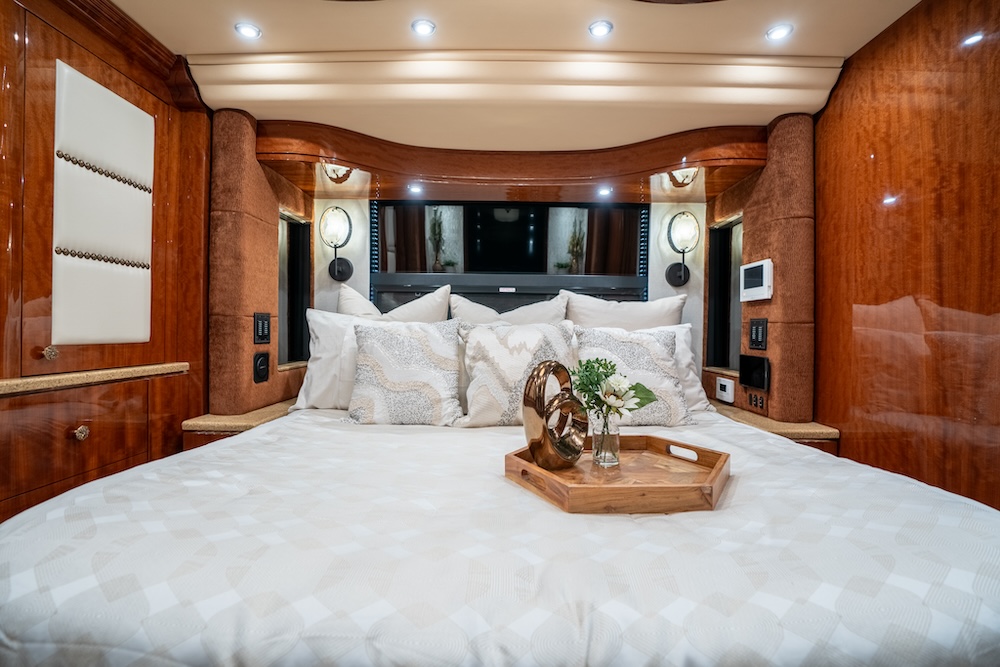 2015 Prevost Millennium H3-45 For Sale