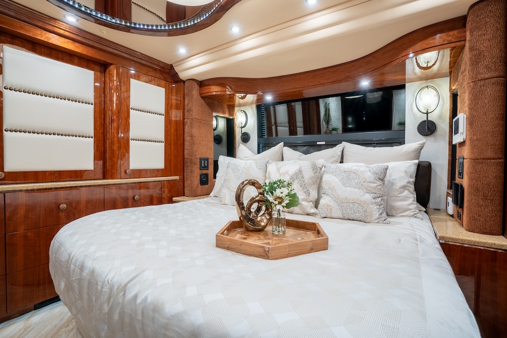 2015 Prevost Millennium H3-45 For Sale