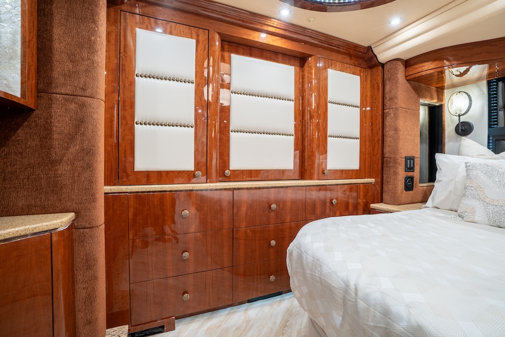 2015 Prevost Millennium H3-45 For Sale