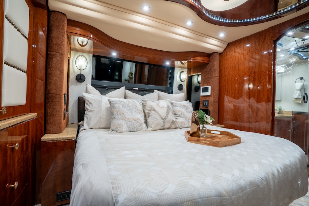 2015 Prevost Millennium H3-45 For Sale