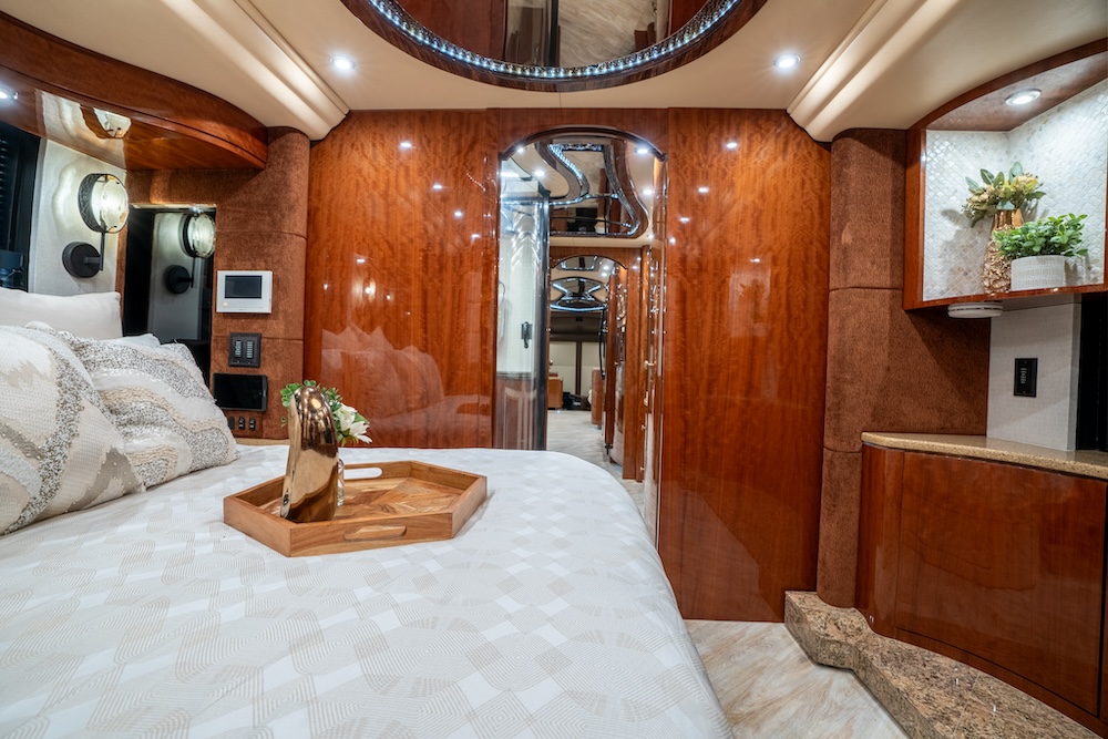 2015 Prevost Millennium H3-45 For Sale