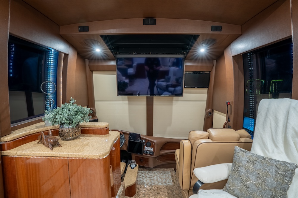 2015 Prevost Millennium H3-45 For Sale