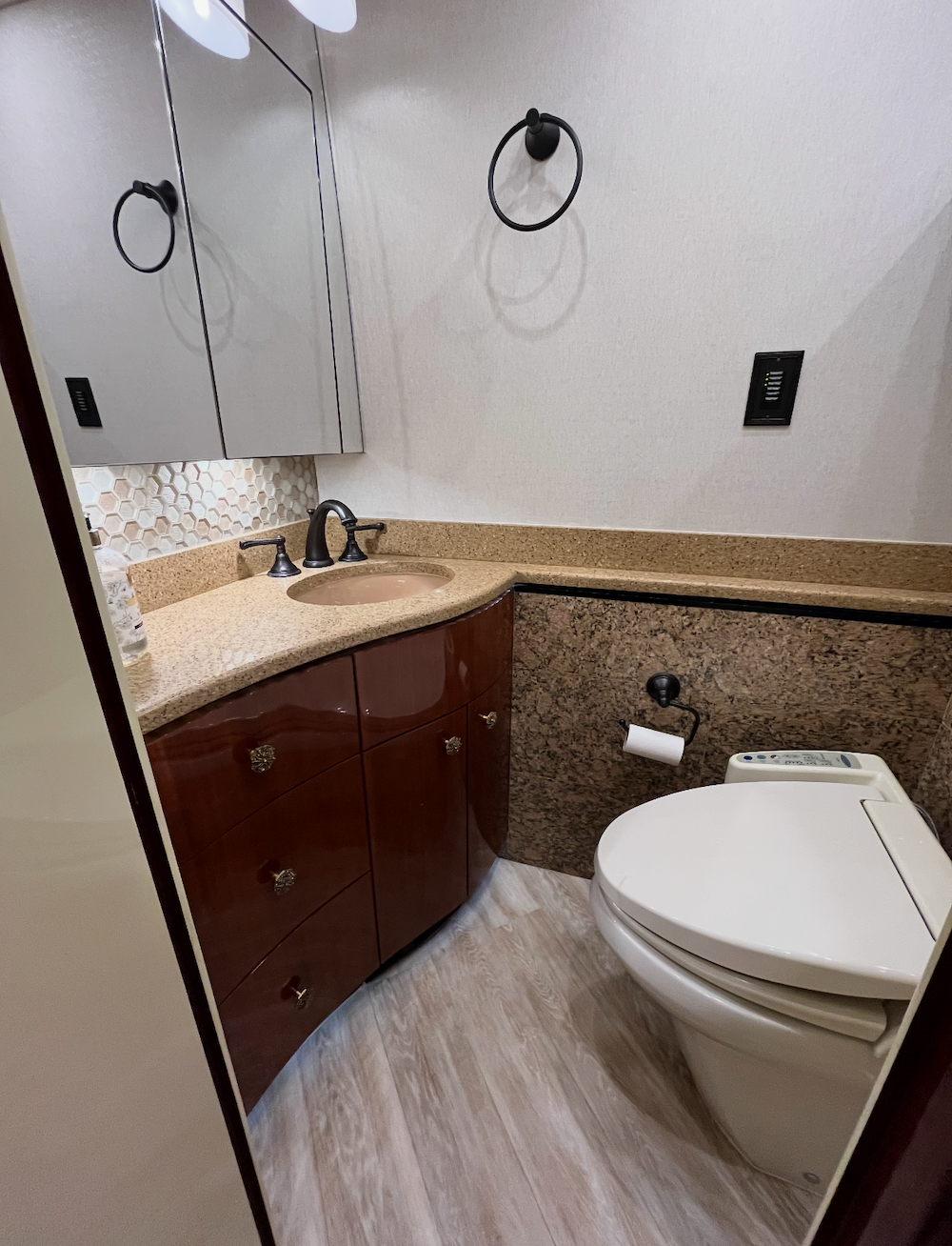 2015 Prevost Millennium H3-45 For Sale