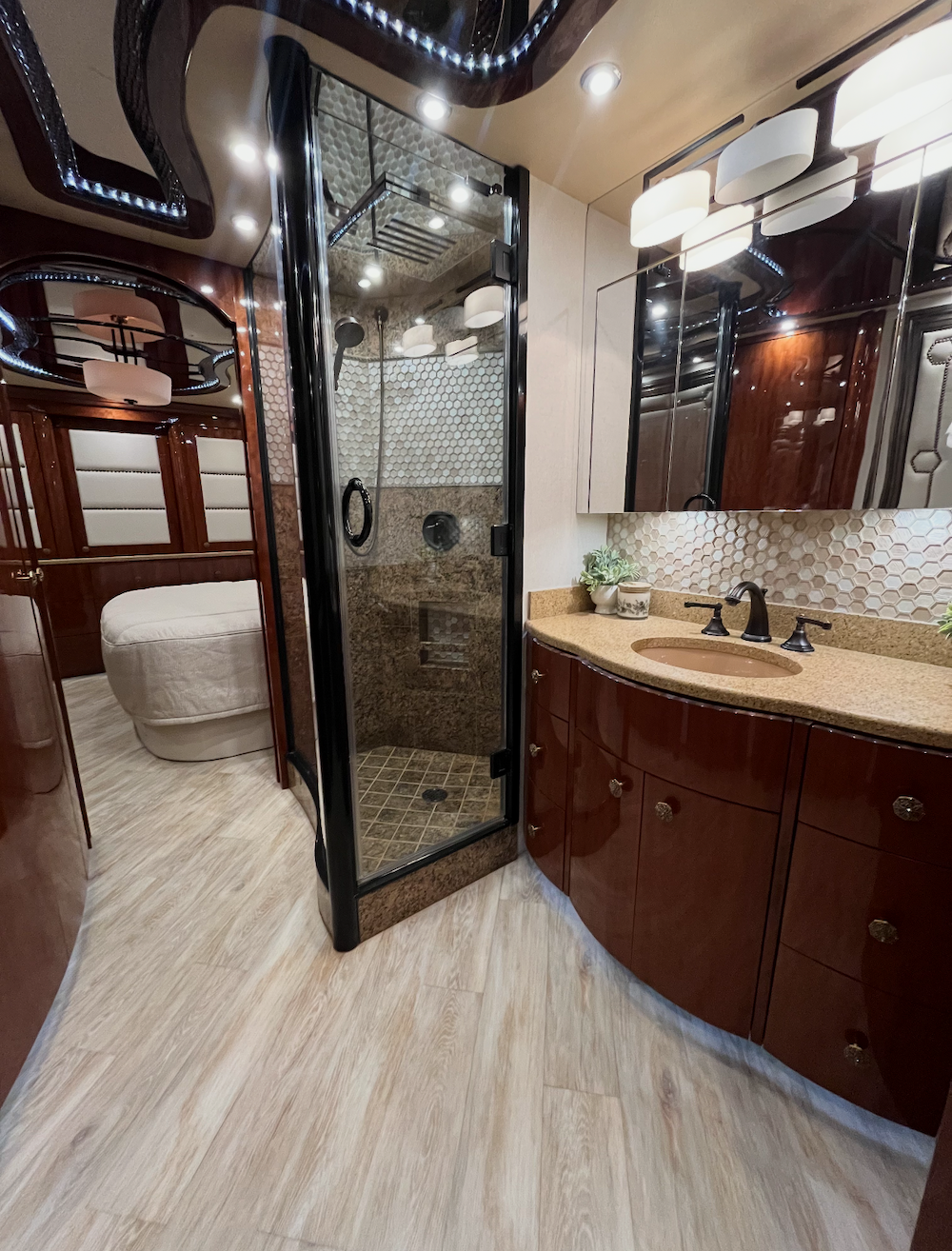 2015 Prevost Millennium H3-45 For Sale