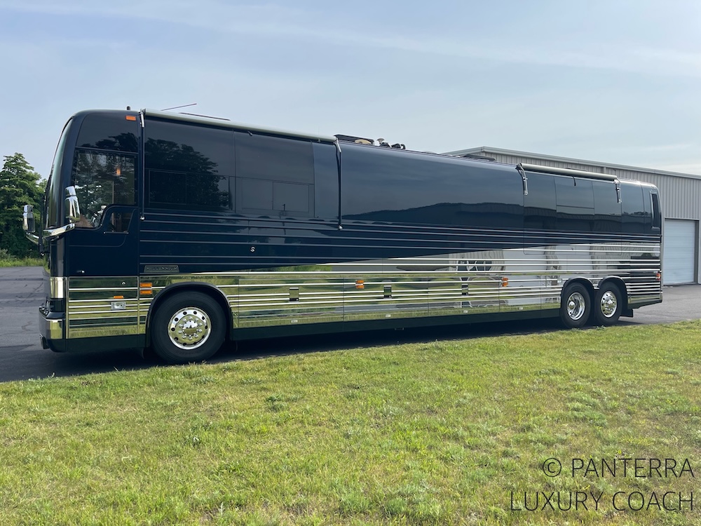 2015 Prevost Millennium X3 For Sale