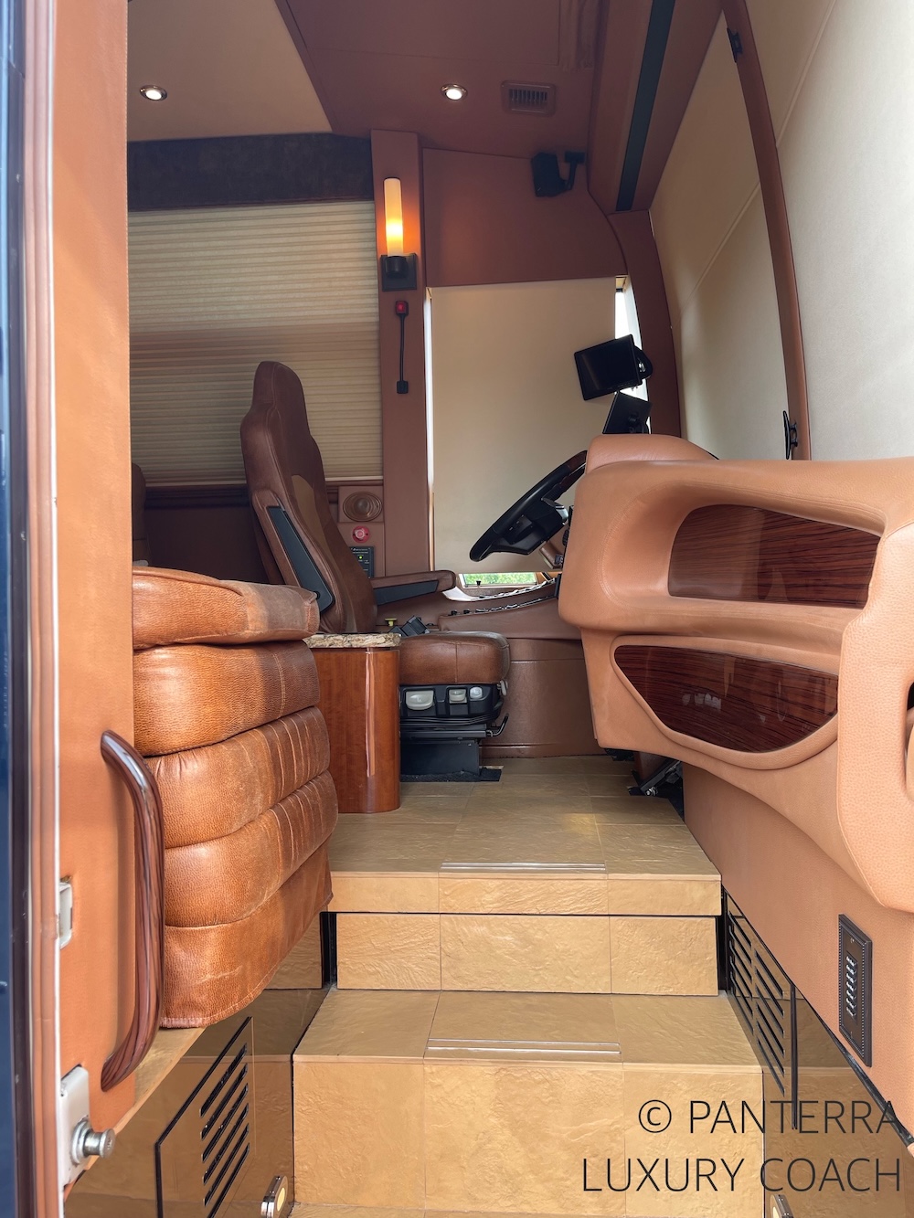2015 Prevost Millennium X3 For Sale
