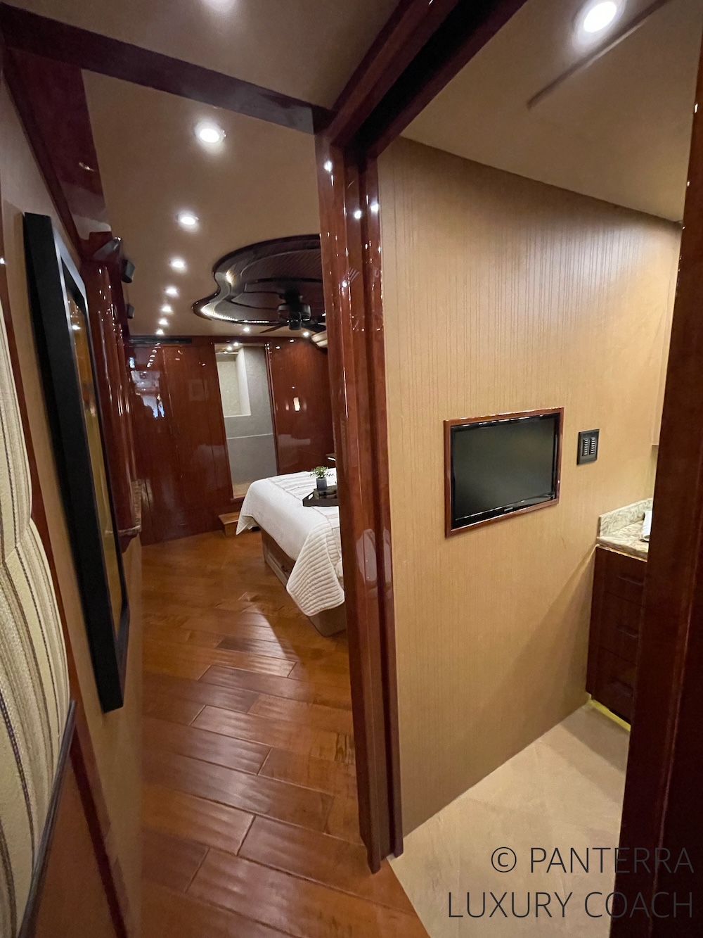 2015 Prevost Millennium X3 For Sale