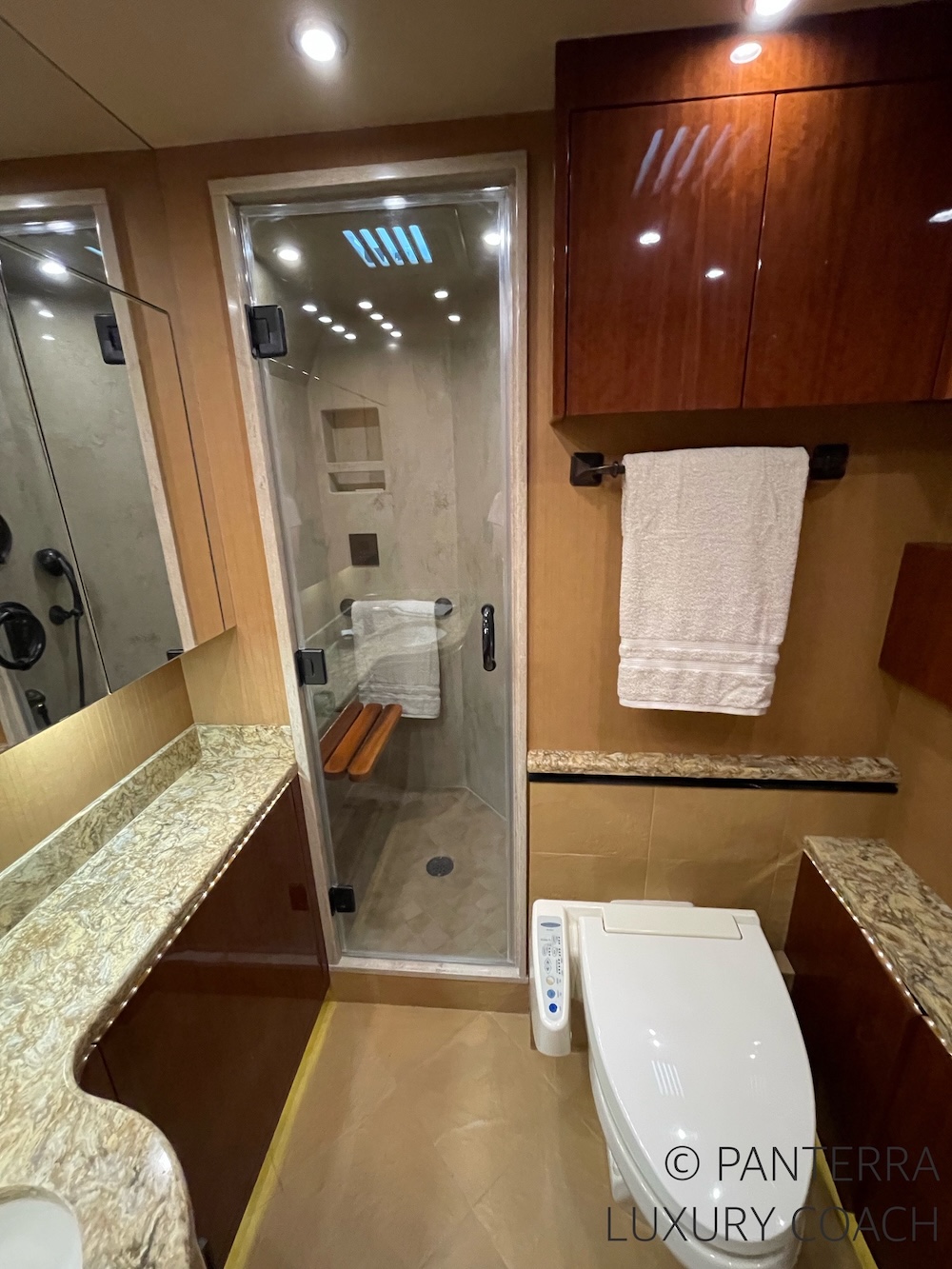 2015 Prevost Millennium X3 For Sale
