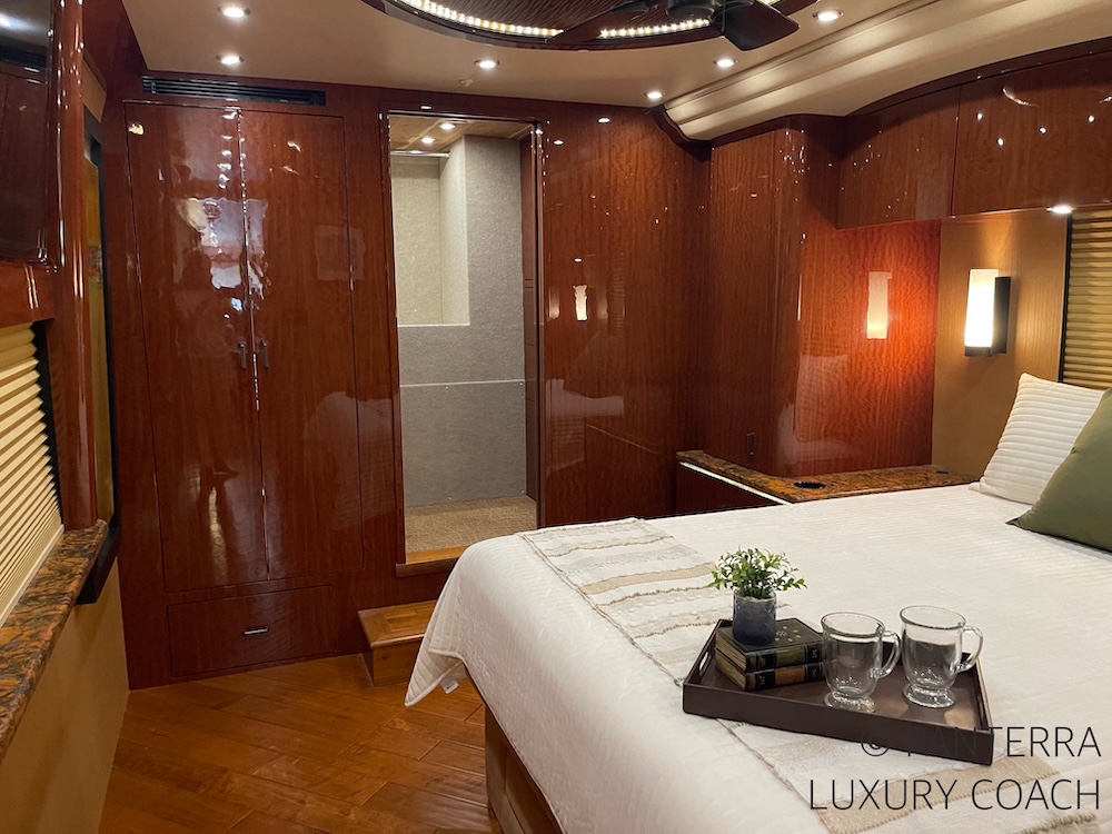 2015 Prevost Millennium X3 For Sale