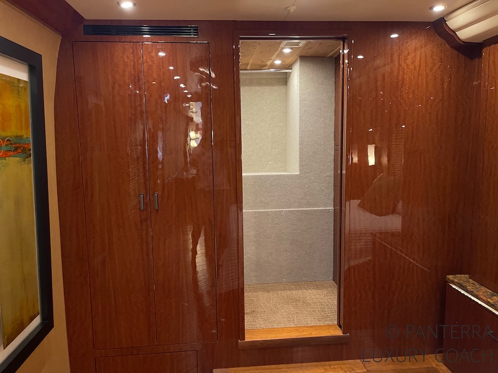 2015 Prevost Millennium X3 For Sale