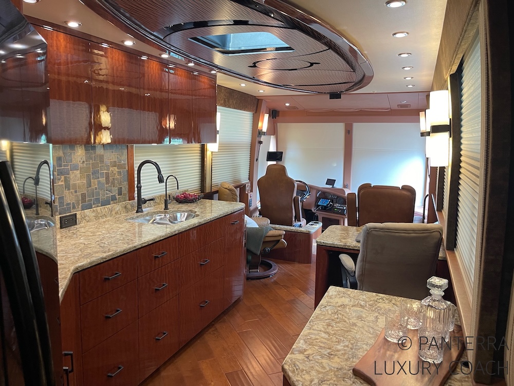 2015 Prevost Millennium X3 For Sale