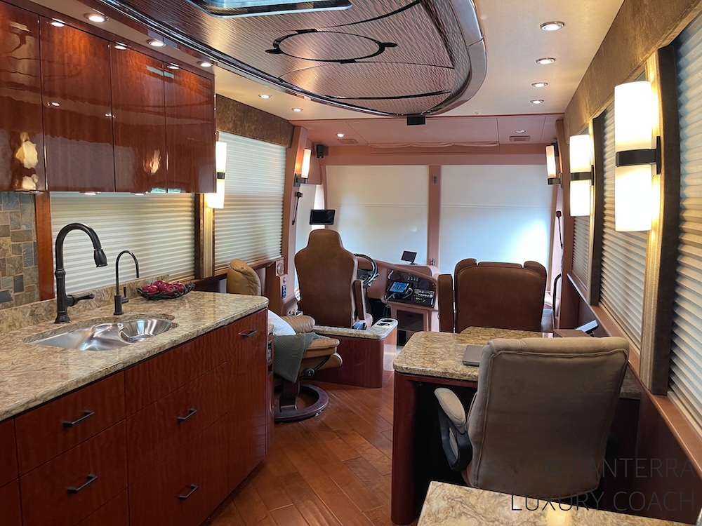 2015 Prevost Millennium X3 For Sale