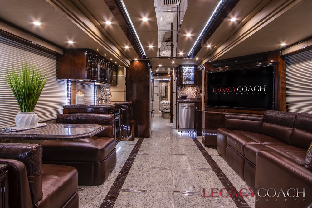 2015 Prevost Outlaw H3-45 For Sale