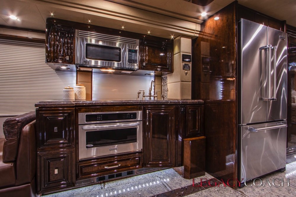 2015 Prevost Outlaw H3-45 For Sale