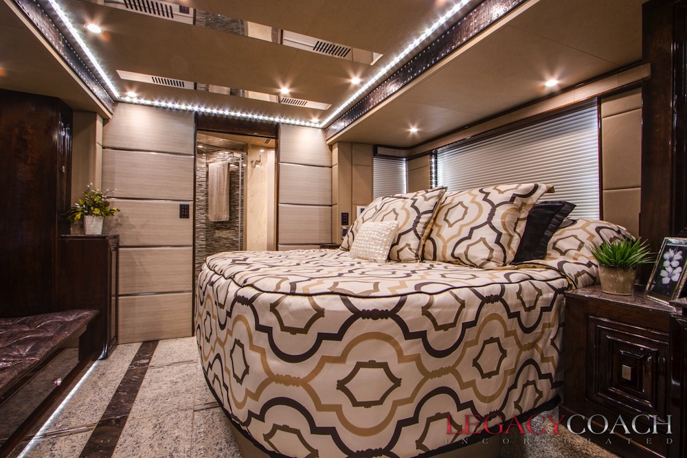 2015 Prevost Outlaw H3-45 For Sale