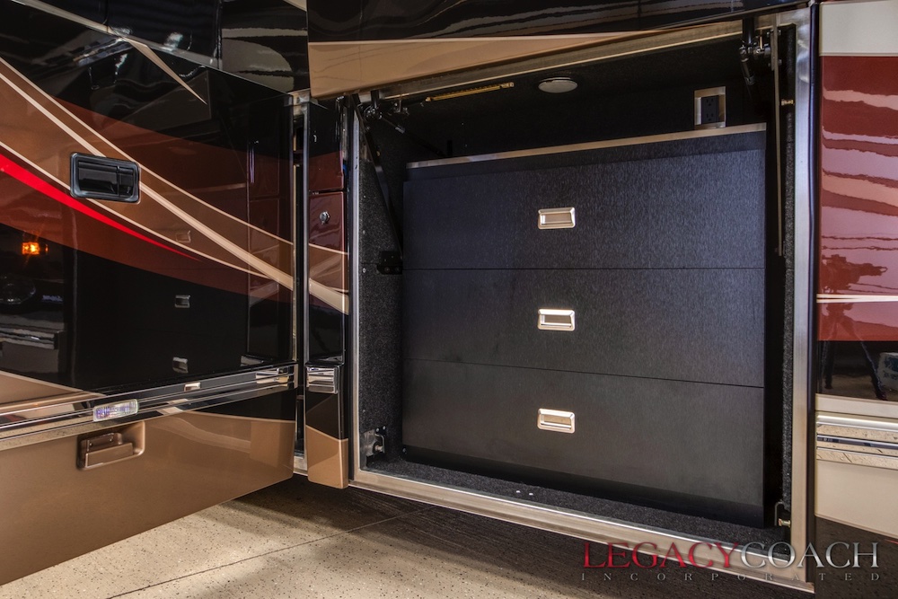 2015 Prevost Outlaw H3-45 For Sale