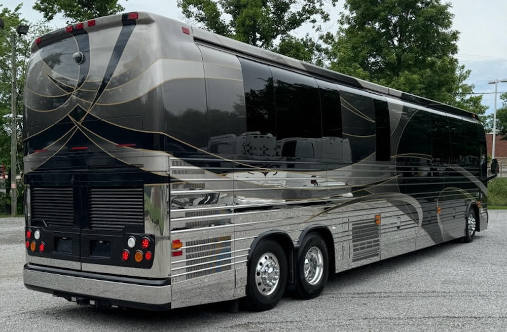 2015 Prevost  XLII For Sale