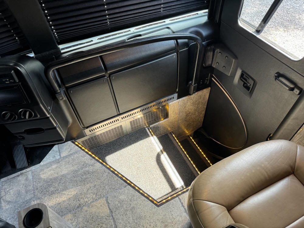 2015 Prevost  XLII For Sale