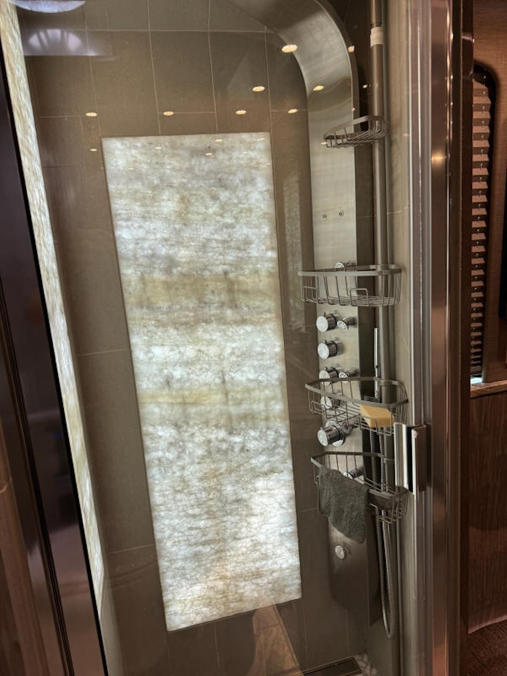 2015 Prevost  XLII For Sale