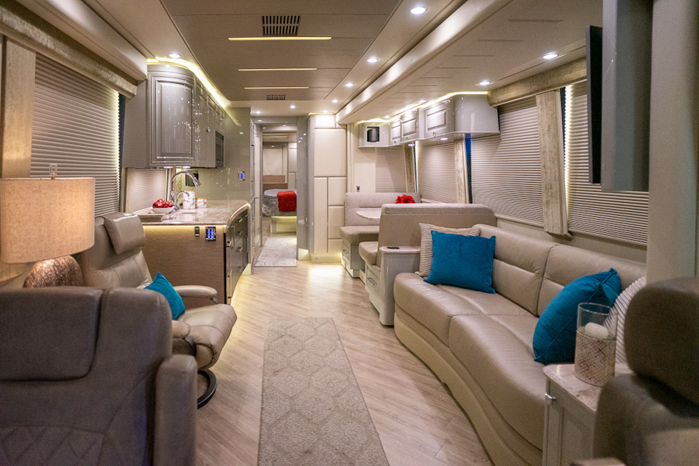 2016 Prevost Emerald X3 For Sale