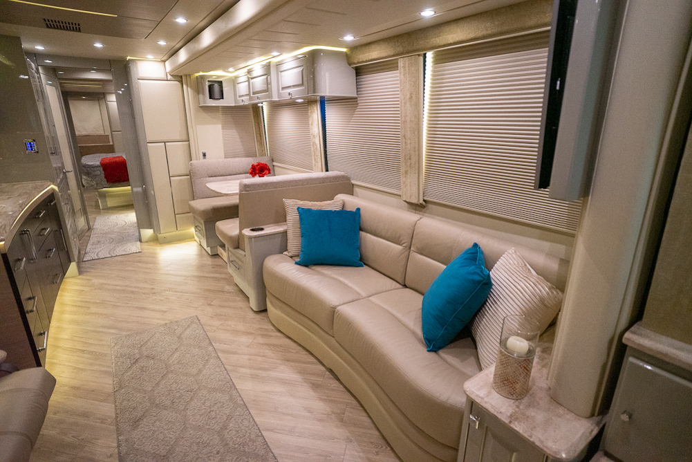 2016 Prevost Emerald X3 For Sale