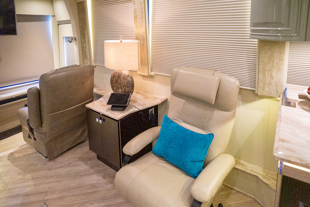 2016 Prevost Emerald X3 For Sale