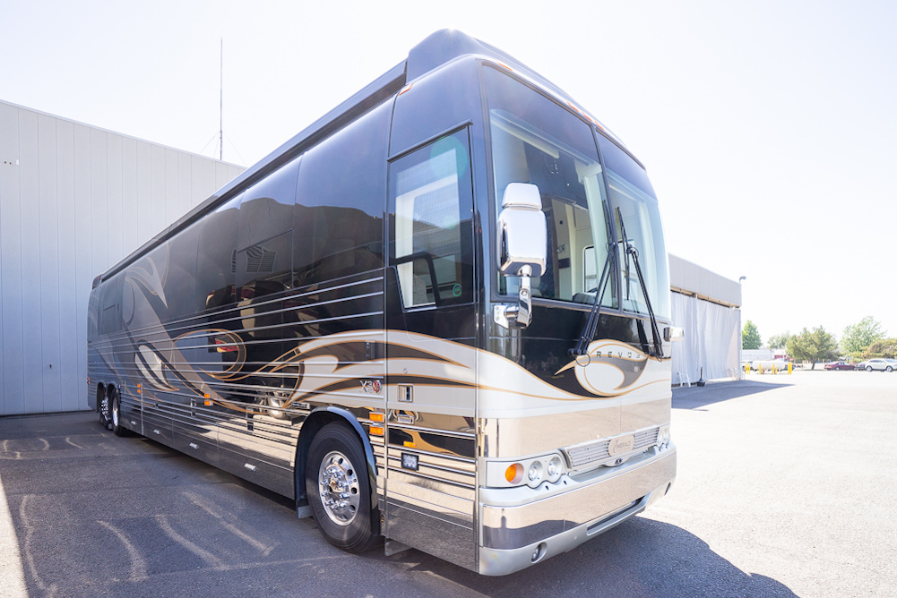 2016 Prevost Emerald X3 For Sale