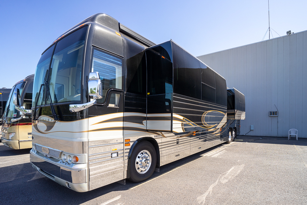 2016 Prevost Emerald X3 For Sale