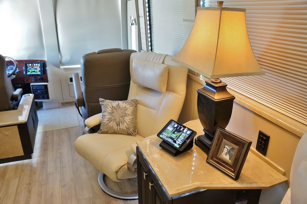 2016 Prevost Emerald X3 For Sale